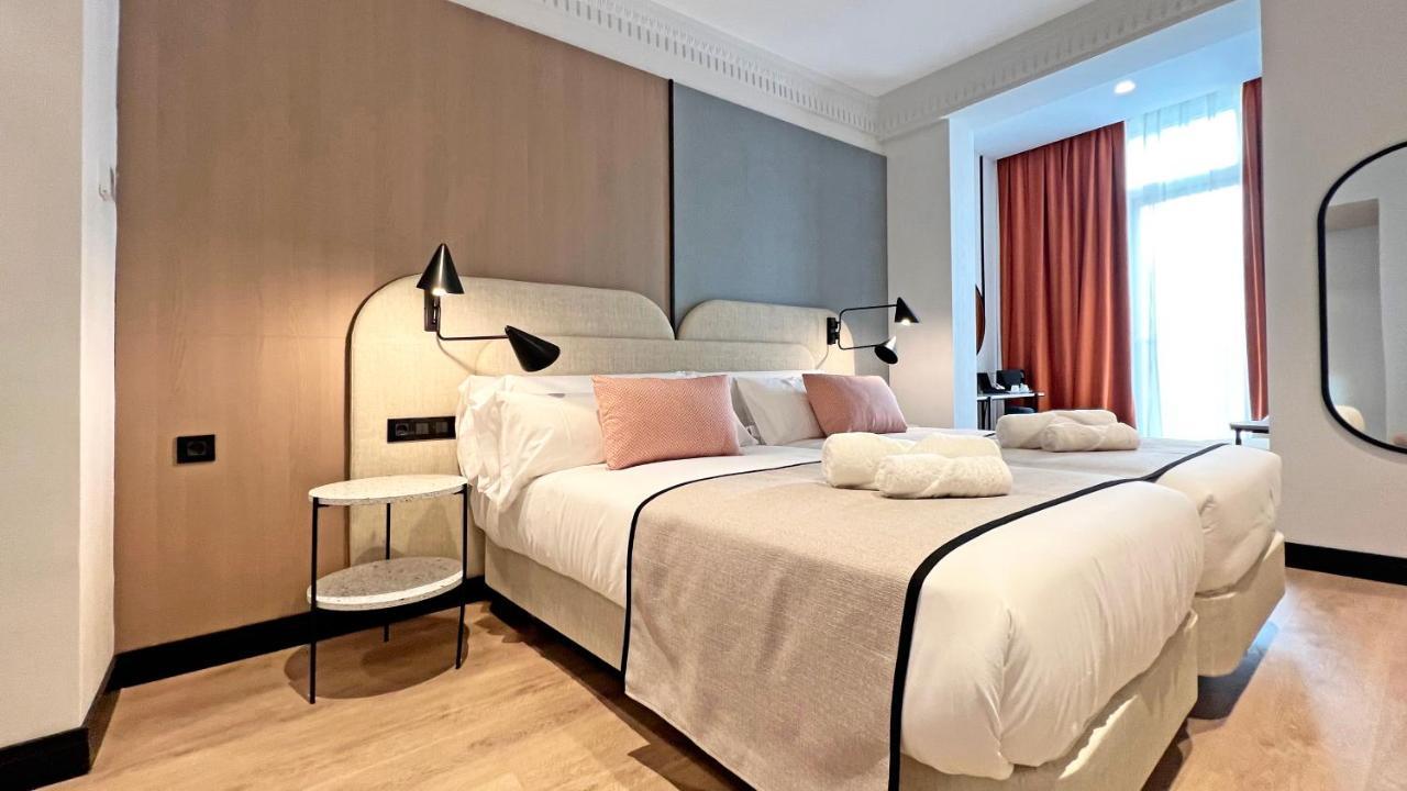 Soho Boutique Turia Hotel Валенсия Екстериор снимка