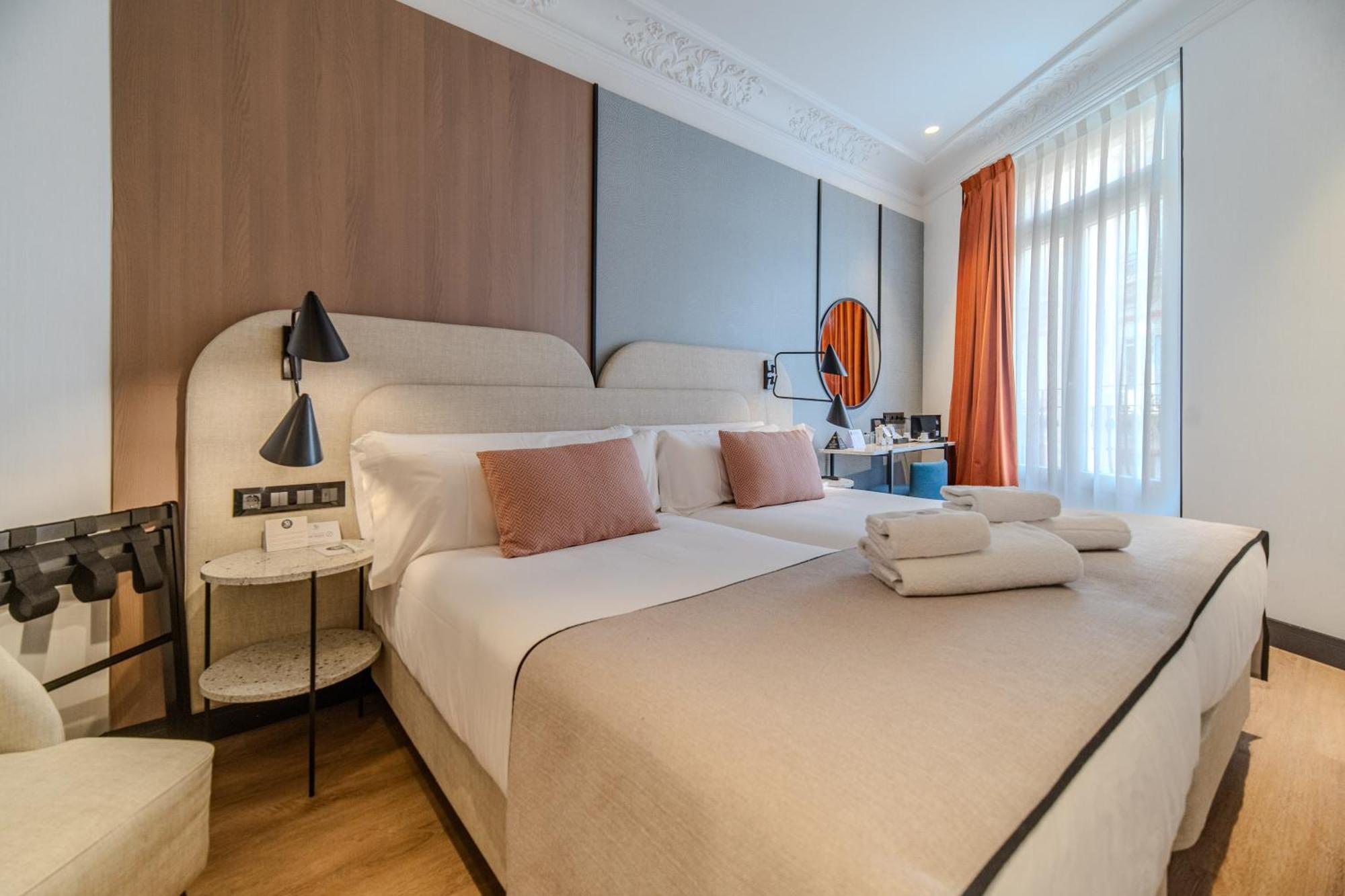Soho Boutique Turia Hotel Валенсия Екстериор снимка